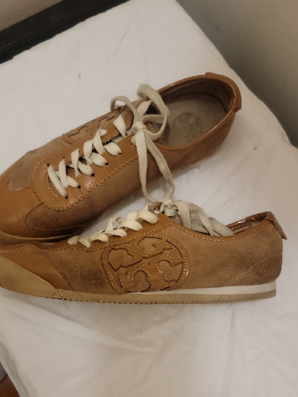 Tory Burch Tan Leather & Suede Lace-Up Sneakers - Picture 2 of 4